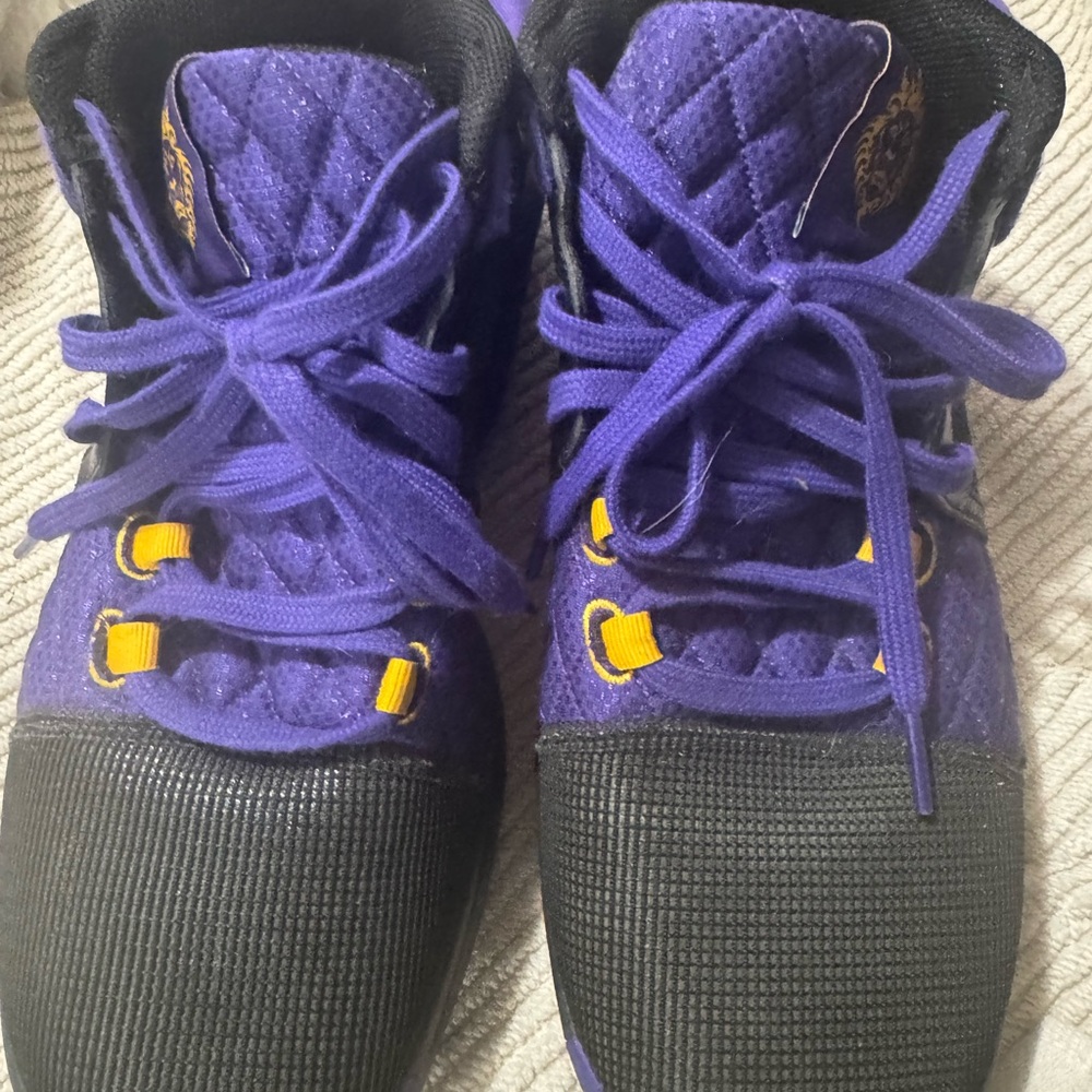 Nike Kids Sneakers in Purple and Black